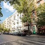 Charm @ The Very Heart Of Apartman